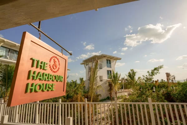 Restaurante "The Harbour House" del Hotel Margaritaville Holbox en Punta Coco